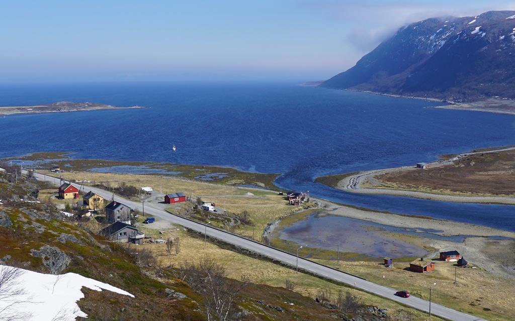 Feriehus Rivdnji Smørfjord Russenes
