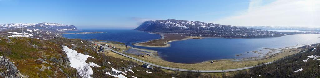 Rivdnji Smorfjord Russenes