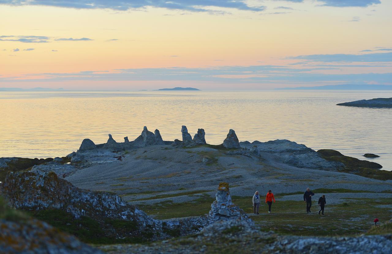 Rivdnji Smorfjord Сasa de vacaciones Russenes