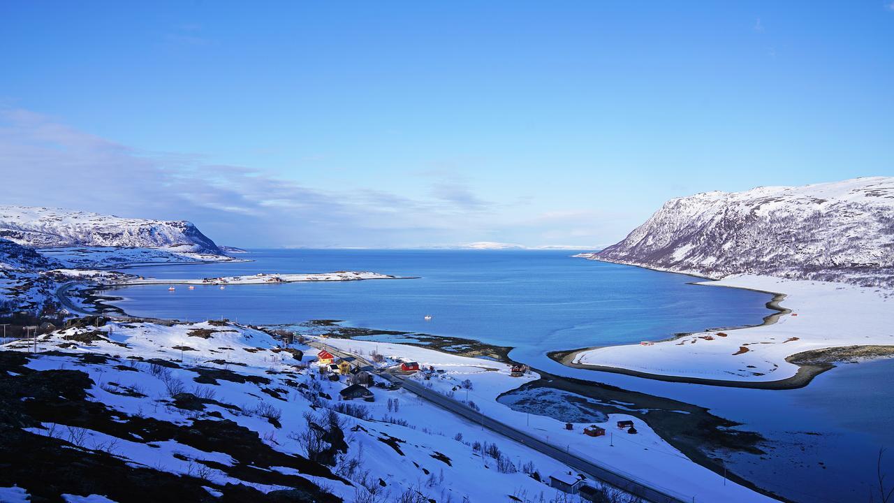 Rivdnji Smorfjord Russenes
