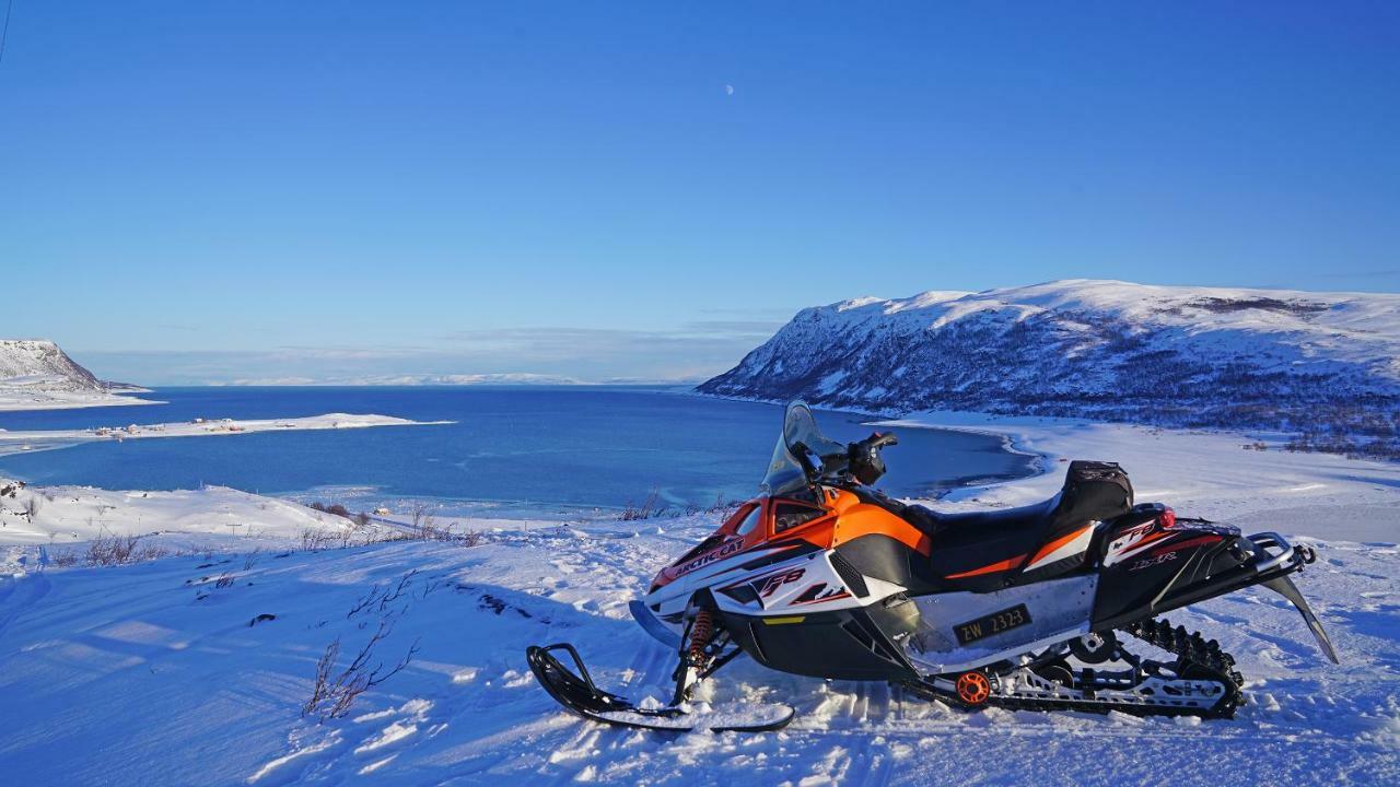 Rivdnji Smørfjord * Russenes